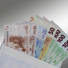 Geld in einem Briefumschlag
