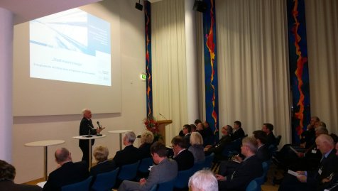 IAT-Direktor PD Dr. Josef Hilbert IAT-Direktor PD Dr. Josef Hilbert