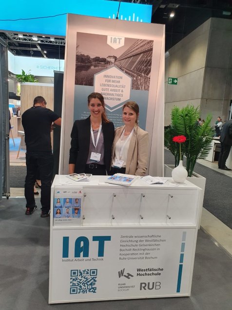 Bild vom Aufbau des IAT Standes beim Hauptstadtkongress